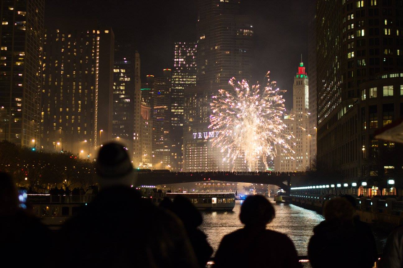 chicago river tour fireworks